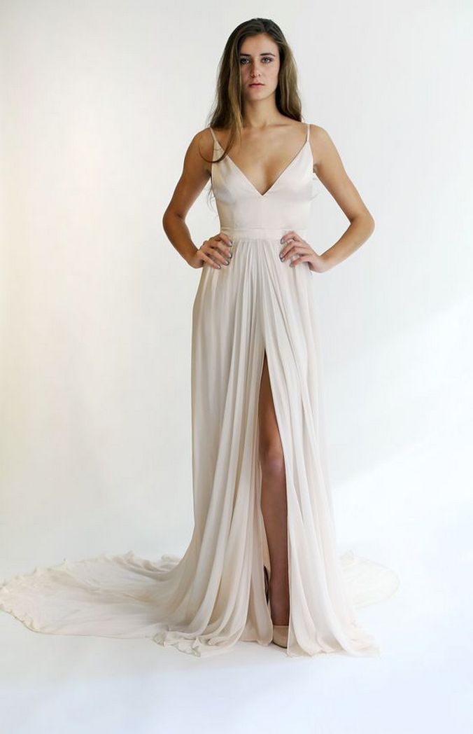 40 Beautiful Wedding Dresses For 40 Year Old Brides Ideas 8 