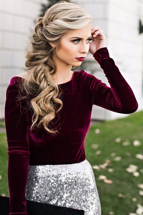 30 Simple Long Hairstyles for Party Look Ideas 29