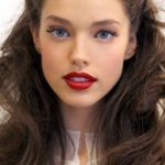 30 Simple Long Hairstyles for Party Look Ideas 7