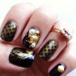 40 Beach Themed Nail Art for Summer Ideas 43