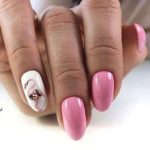 40 Cute Flamingo Themed Nail Art Ideas 20