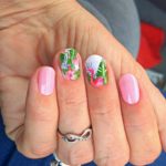 40 Cute Flamingo Themed Nail Art Ideas 26