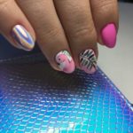 40 Cute Flamingo Themed Nail Art Ideas 45