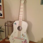 40 DIY Repurpose Old Guitars Ideas 39