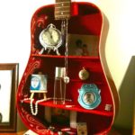 40 DIY Repurpose Old Guitars Ideas 42