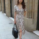 40 Fashionable Floral Print Dresses for Summer Ideas 24