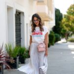 40 Ways to Wear Trendy Fanny Packs for Summer Ideas 22