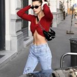 40 Ways to Wear Trendy Fanny Packs for Summer Ideas 39