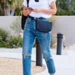 40 Ways to Wear Trendy Fanny Packs for Summer Ideas 45