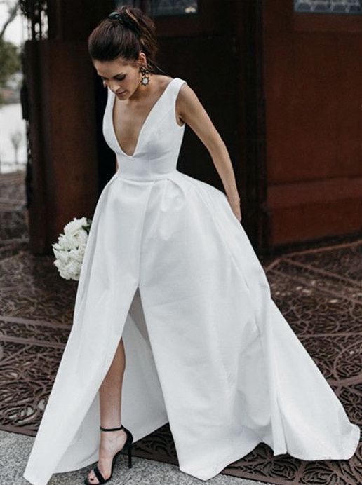 50 Bridal Dresses with Perfect Split Ideas 26