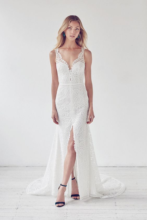 50 Bridal Dresses with Perfect Split Ideas 38