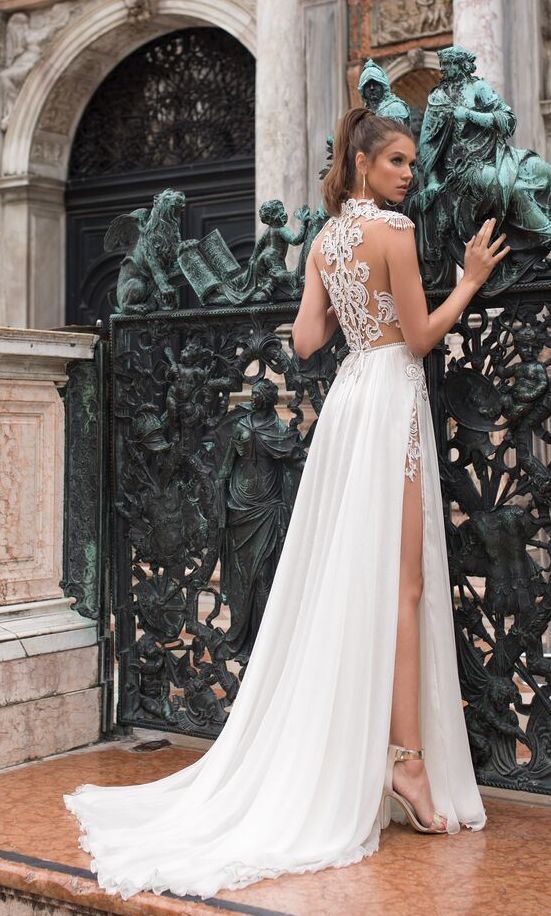 50 Bridal Dresses with Perfect Split Ideas 9