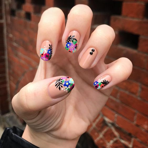 50 Floral Nail Art for Summer and Spring Ideas 16
