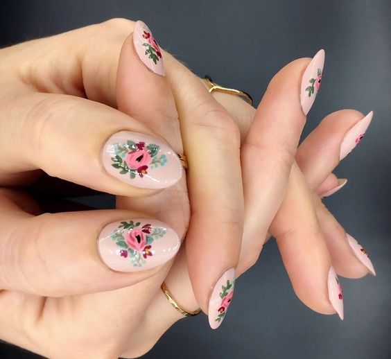 50 Floral Nail Art for Summer and Spring Ideas 26