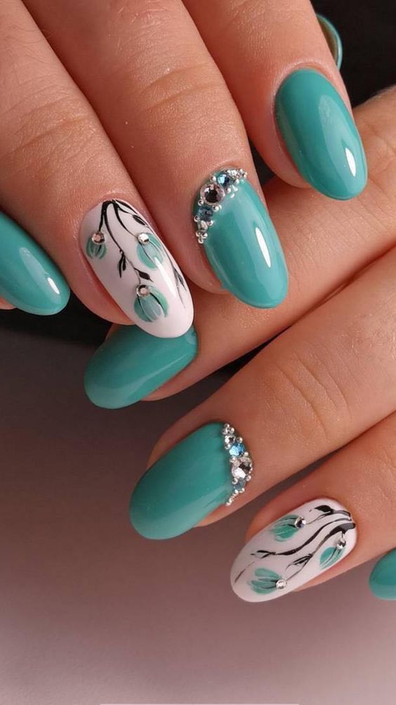 50 Floral Nail Art for Summer and Spring Ideas 27