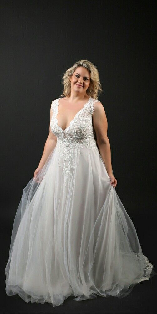 50 V Neck Bridal Dresses for Plus Size Ideas 17