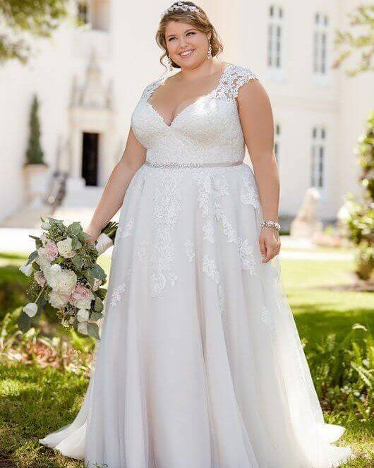50 V Neck Bridal Dresses for Plus Size Ideas 19