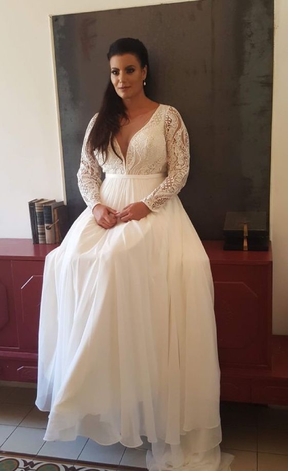 50 V Neck Bridal Dresses for Plus Size Ideas 26