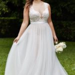 50 V Neck Bridal Dresses for Plus Size Ideas 7