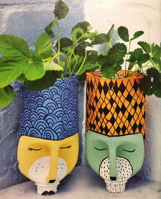 50 Ways to Reuse Plastic Bottles to Cute Planters Ideas 11