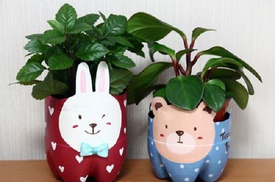 50 Ways to Reuse Plastic Bottles to Cute Planters Ideas 2