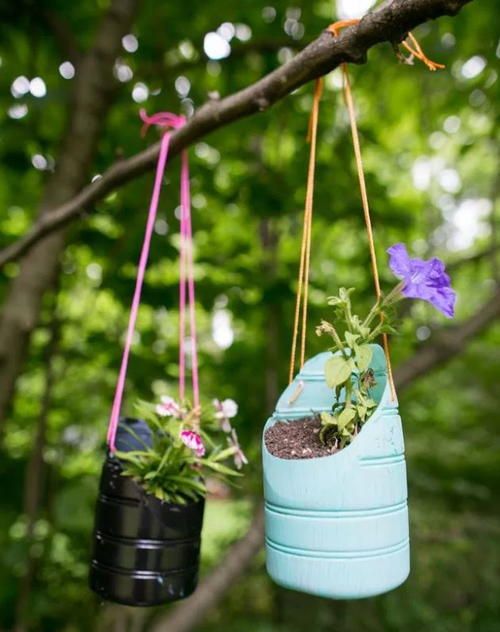 50 Ways to Reuse Plastic Bottles to Cute Planters Ideas 26