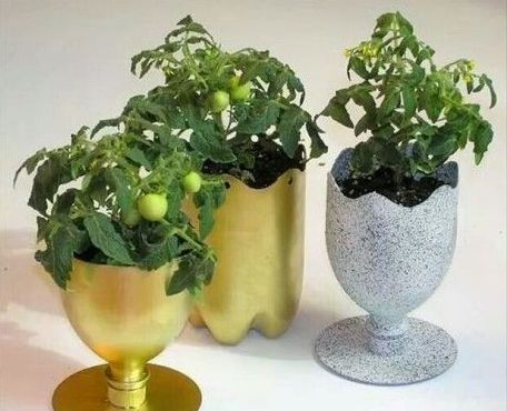 50 Ways to Reuse Plastic Bottles to Cute Planters Ideas 27