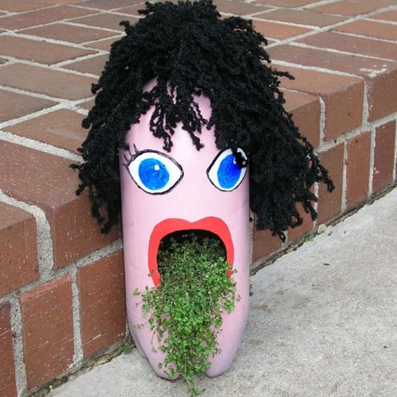 50 Ways to Reuse Plastic Bottles to Cute Planters Ideas 43