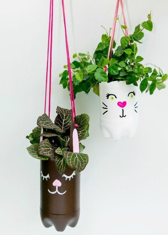 50 Ways to Reuse Plastic Bottles to Cute Planters Ideas 45