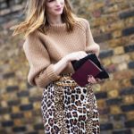 50 Ways to Wear Gold Belts Ideas 46