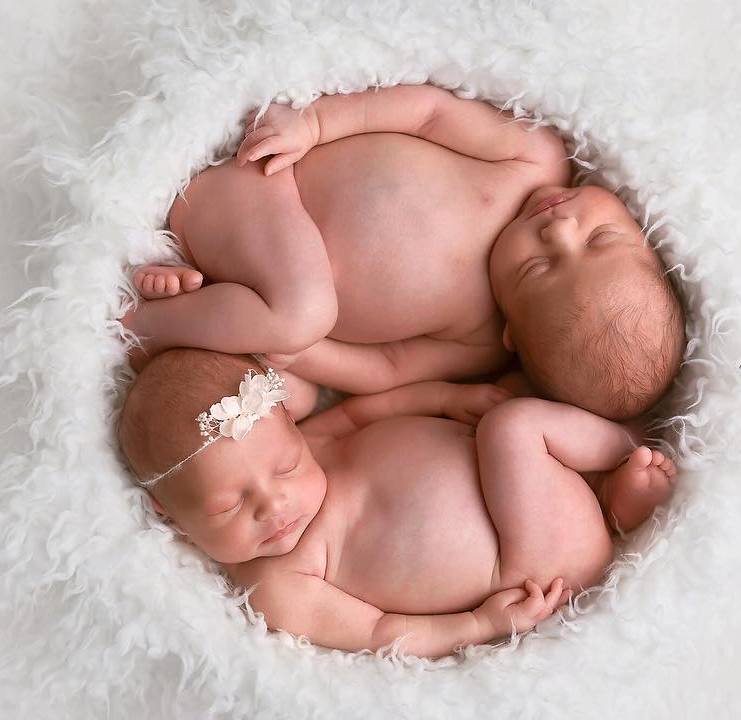 100 Cute Twins New Born Photography You Can Copy 18 1
