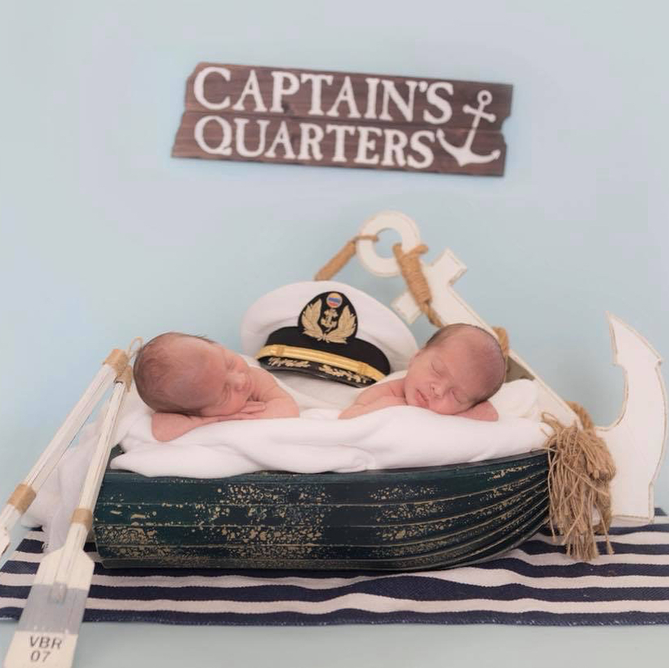 100 Cute Twins New Born Photography You Can Copy 69