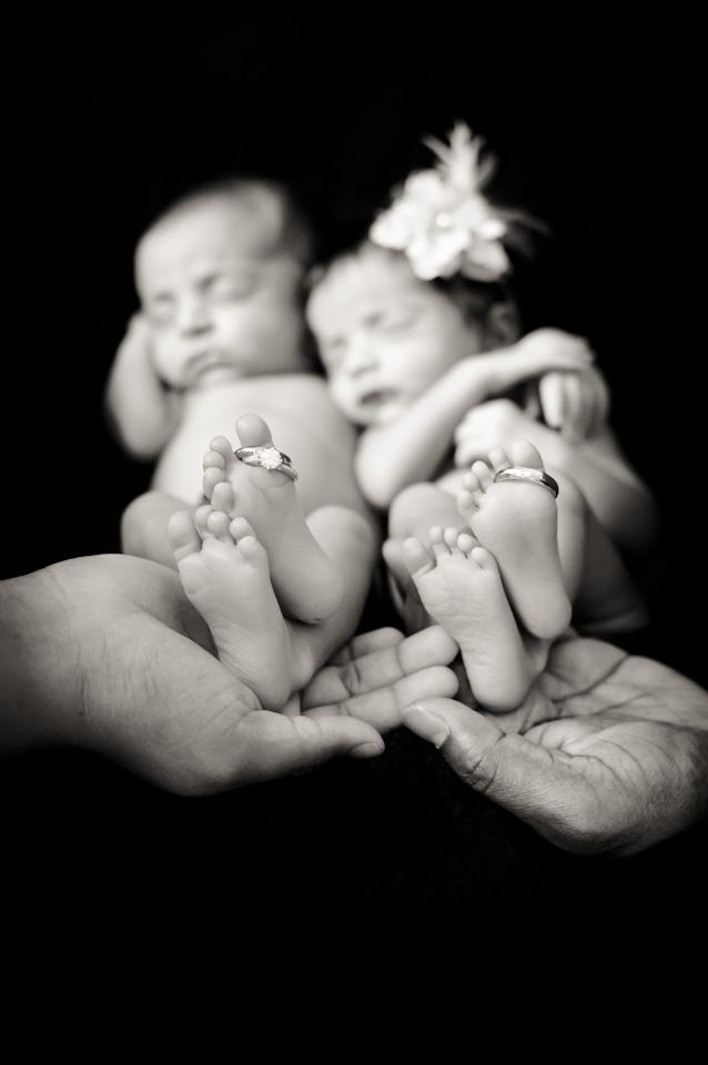 100 Cute Twins New Born Photography You Can Copy 93