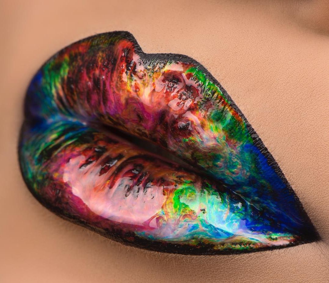 30 Holographic Lips Ideas 14 Style Female 1618