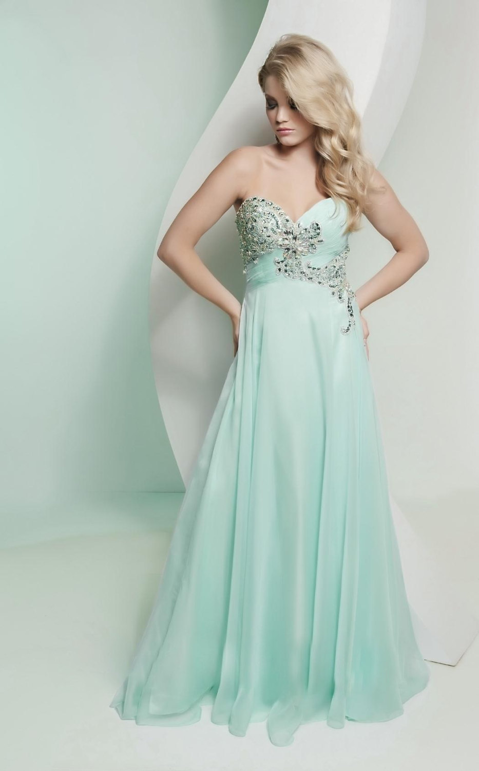 30 Soft Color Look Bridal Dresses Ideas 21