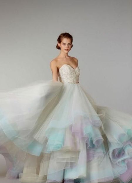 30 Soft Color Look Bridal Dresses Ideas 25