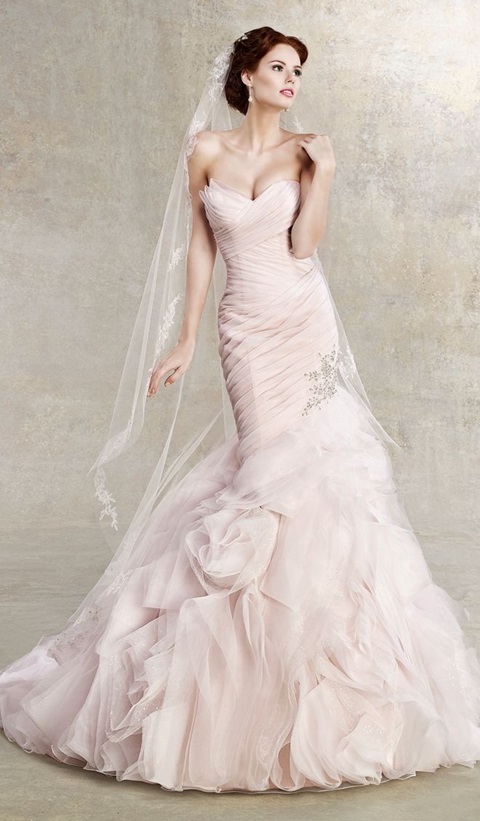 30 Soft Color Look Bridal Dresses Ideas 31