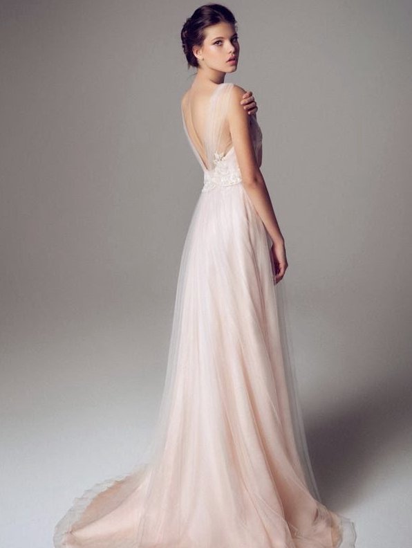 30 Soft Color Look Bridal Dresses Ideas 9