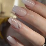 40 Elegant Look Bridal Nail Art Ideas 20