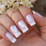 40 Elegant Look Bridal Nail Art Ideas 22