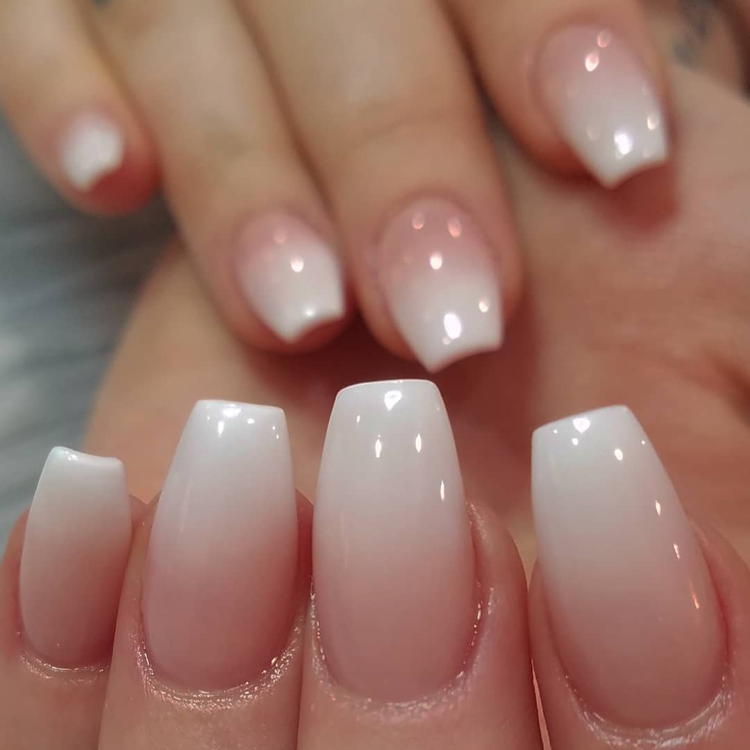 40 Elegant Look Bridal Nail Art Ideas 37