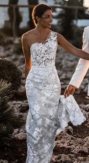 50 One Shoulder Bridal Dresses Ideas 4