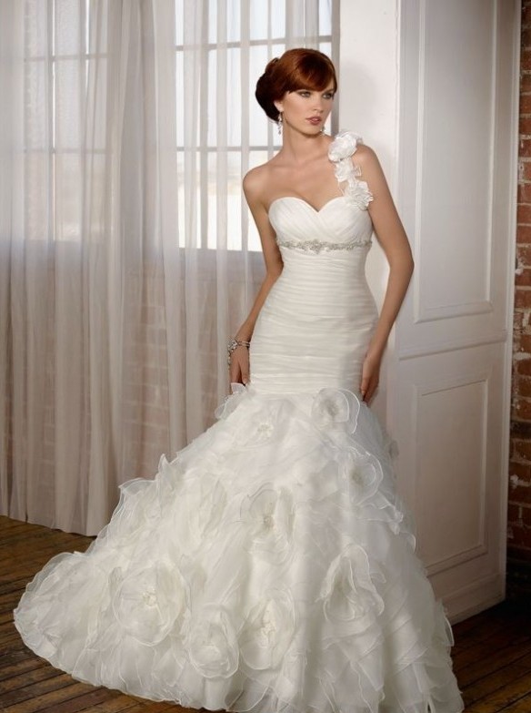 50 One Shoulder Bridal Dresses Ideas 49