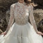 50 Simple Glam Victorian Neck Style Bridal Dresses Ideas 1