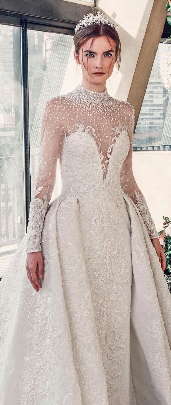 50 Simple Glam Victorian Neck Style Bridal Dresses Ideas 16