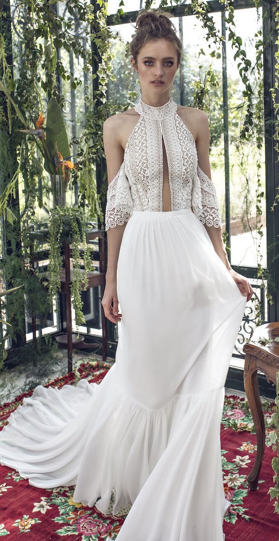 50 Simple Glam Victorian Neck Style Bridal Dresses Ideas 22