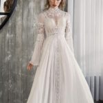50 Simple Glam Victorian Neck Style Bridal Dresses Ideas 23