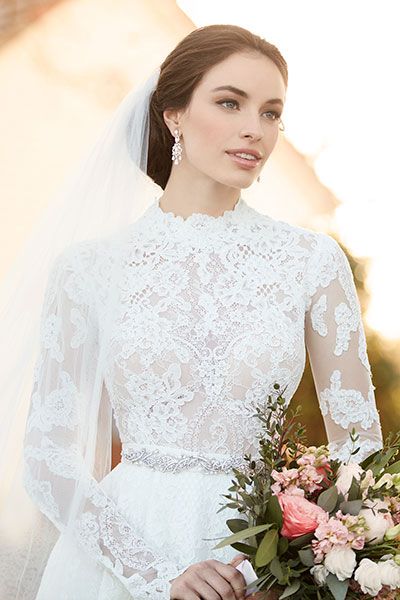 50 Simple Glam Victorian Neck Style Bridal Dresses Ideas 30