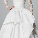 50 Simple Glam Victorian Neck Style Bridal Dresses Ideas 35