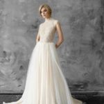 50 Simple Glam Victorian Neck Style Bridal Dresses Ideas 43